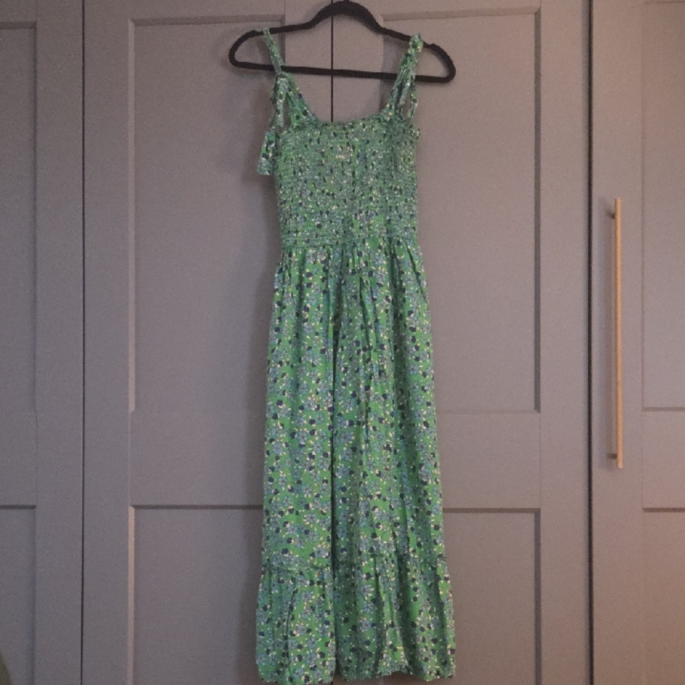 Chic Green Floral Maxi Dress